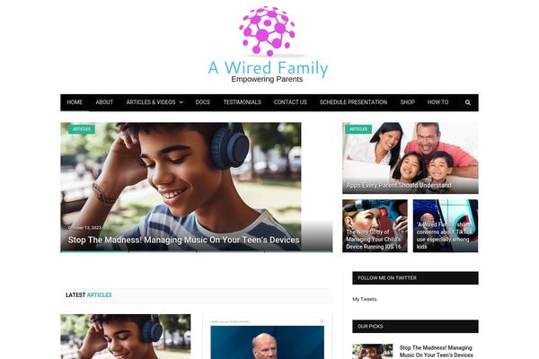 SmartMag theme site design template sample